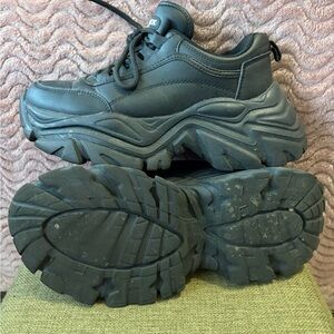 Kip Wok Non Slip Black Sneakers